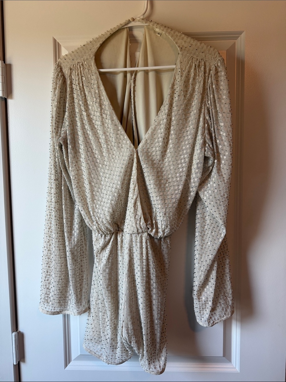 Like New Dee Elle Women’s XL Ivory Sequin and Beaded Long-Sleeve Romper
